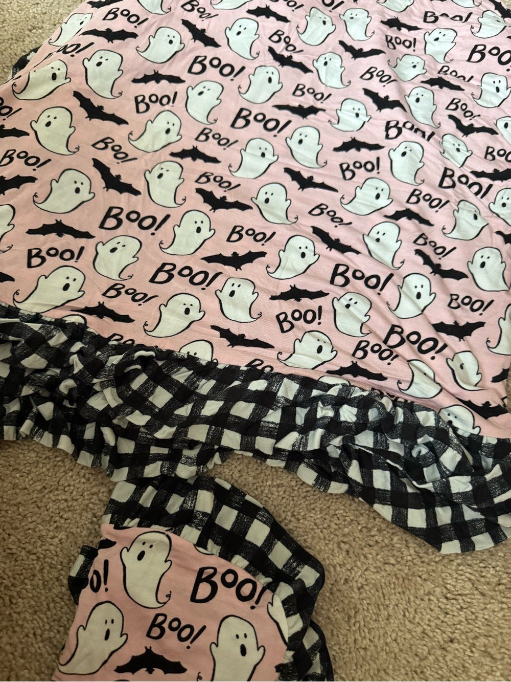 Gigi and Max Ghost Ruffle Blanket and Lovey